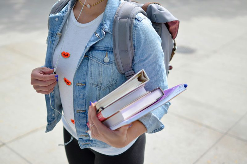 buying secondhand textbooks is a smart was to save money as a student